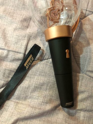 ATEEZ official light stick photo review