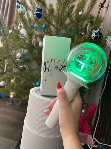 Stray Kids Official Lightstick photo review