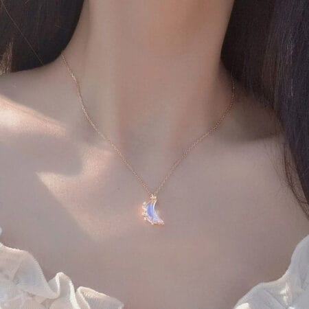 LATS Discoloration Moon Stainless Steel Chain Necklace