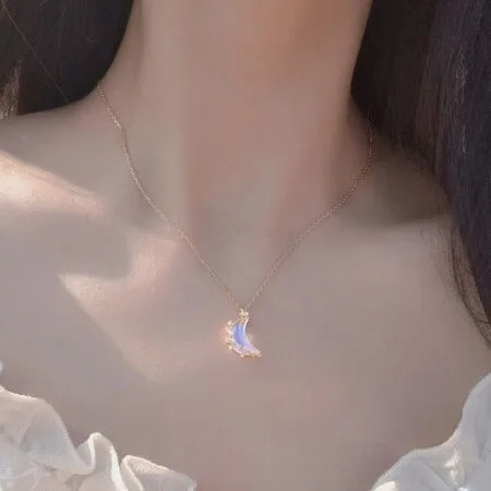 LATS Discoloration Moon Stainless Steel Chain Necklace