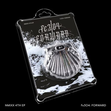 [Not available for shipping via EMS/K-Packet/Small-Packet] NMIXX - 4th EP Album [Fe3O4: FORWARD] (Shell Ver.)