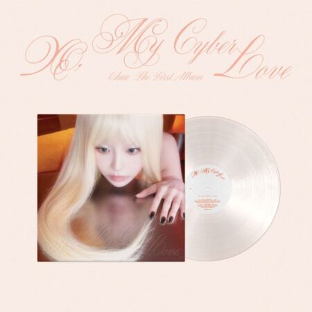 CHUU - 1st Album [XO, My Cyberlove] (LP Ver.)
